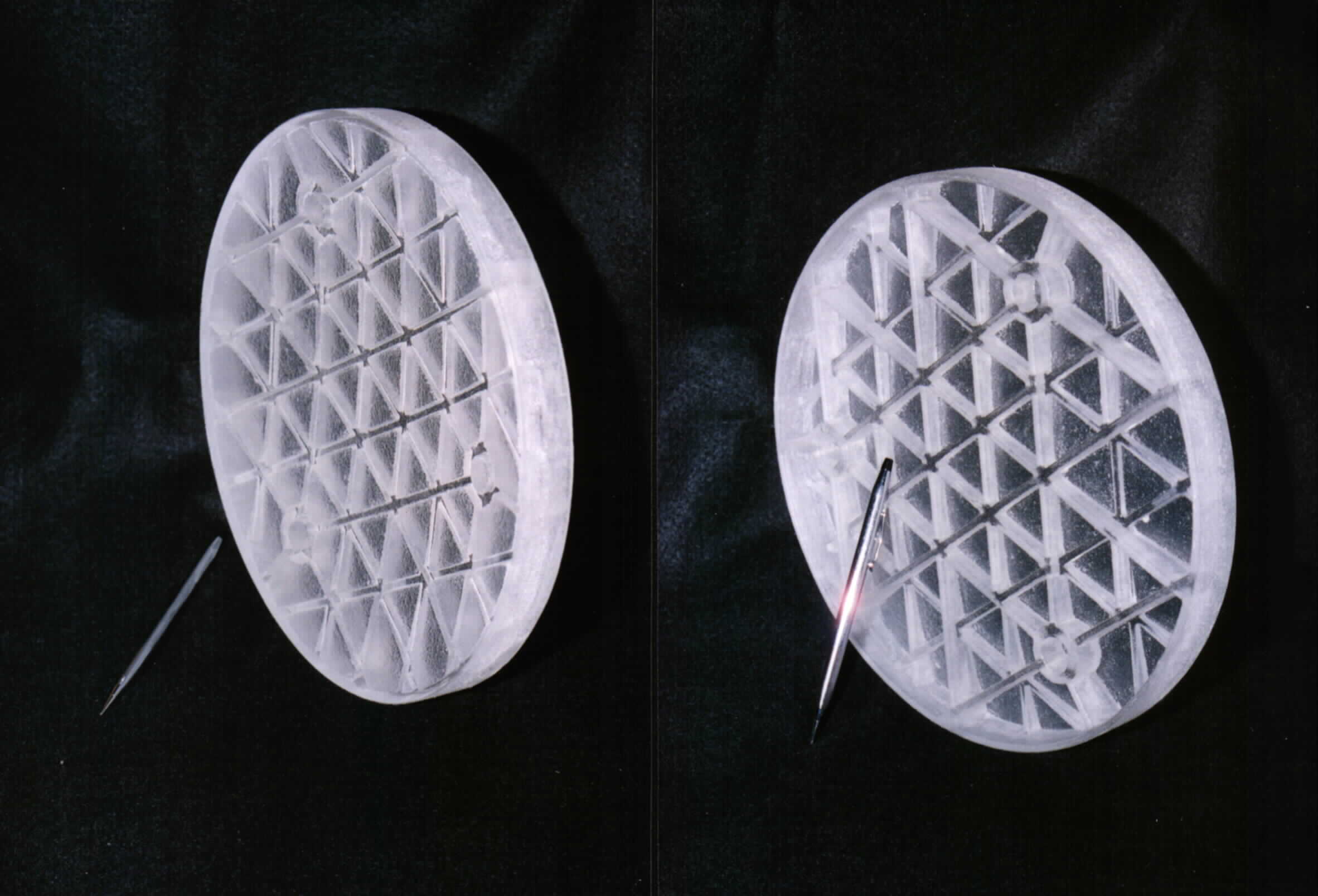 2 round substrates composed of small triangles, semi transparent